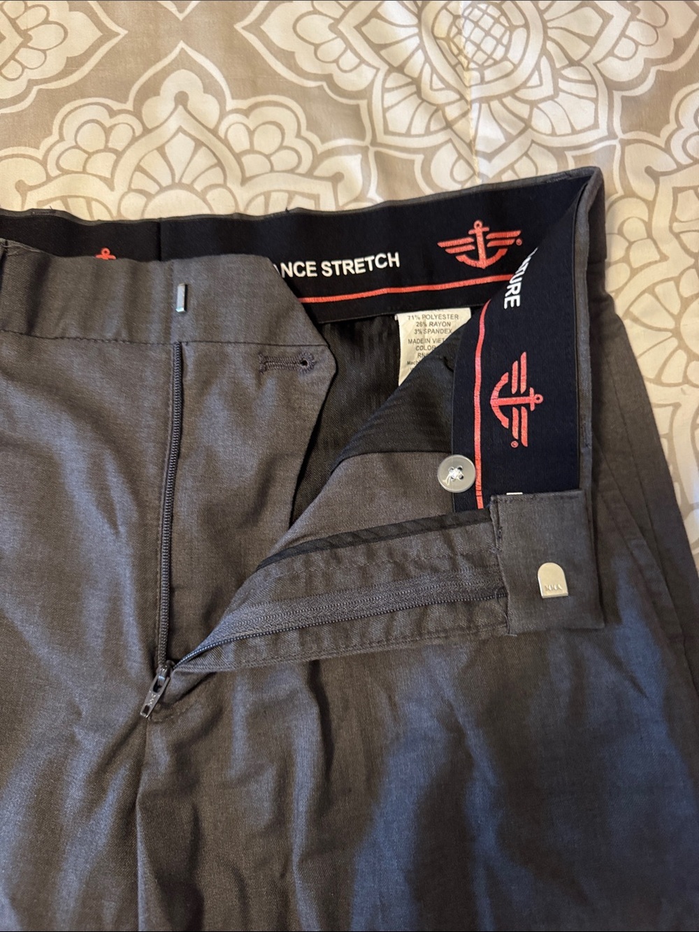 Dockers Men's Signature Performance Dark Gray Dress Pants 30x32 - Picture 3 of 15